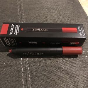 TreStique matte lip crayon 🖍 and lip balm